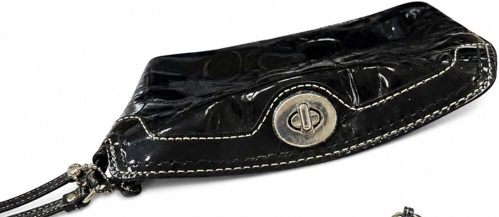 Coach Black Patent Leather Signature C Turnlock Wristlet Clutch Bag